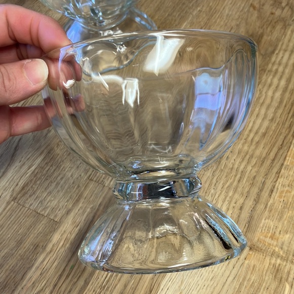 Vintage 2 set Libby serving pedestal ice cream bowls - Picture 4 of 4